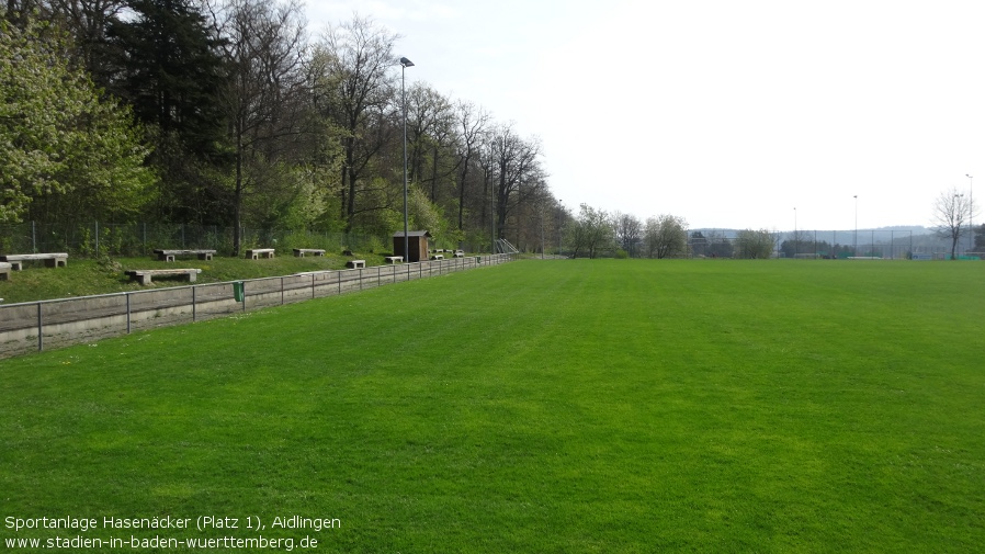Aidlingen, Sportanlage Hasenäcker Platz 1