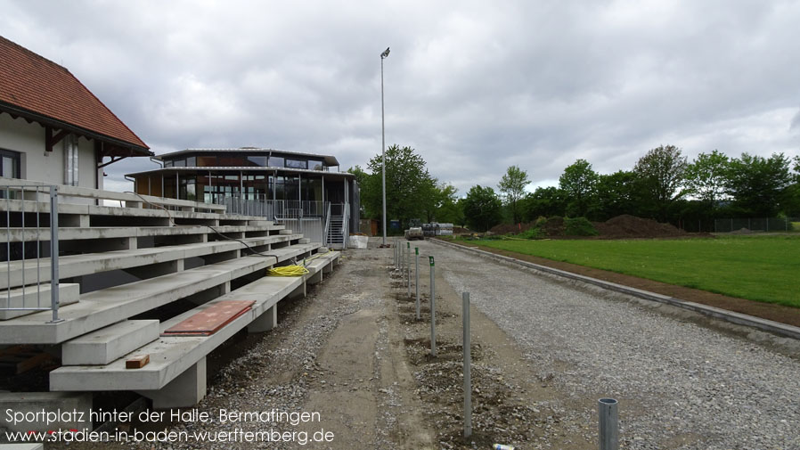 Bermatingen, Sportplatz hinter der Halle