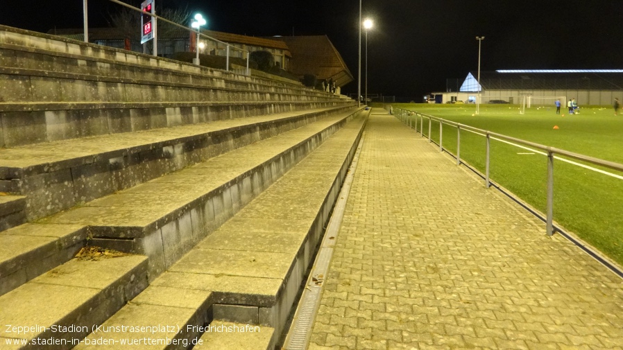 Kunstrasenplatz am Zeppelin-Stadion, Friedrichshafen