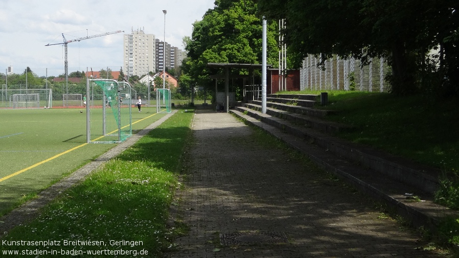 Gerlingen, Kunstrasenplatz Breitwiesen