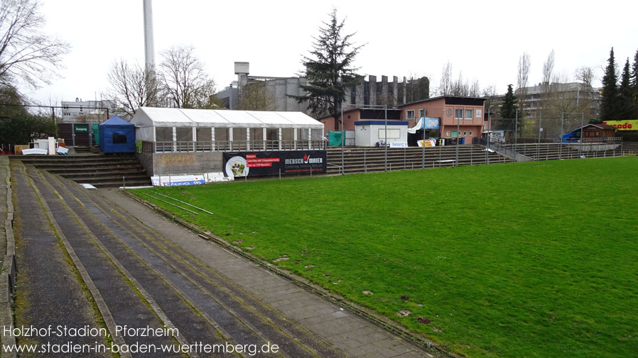 Holzhof-Stadion, Pforzheim