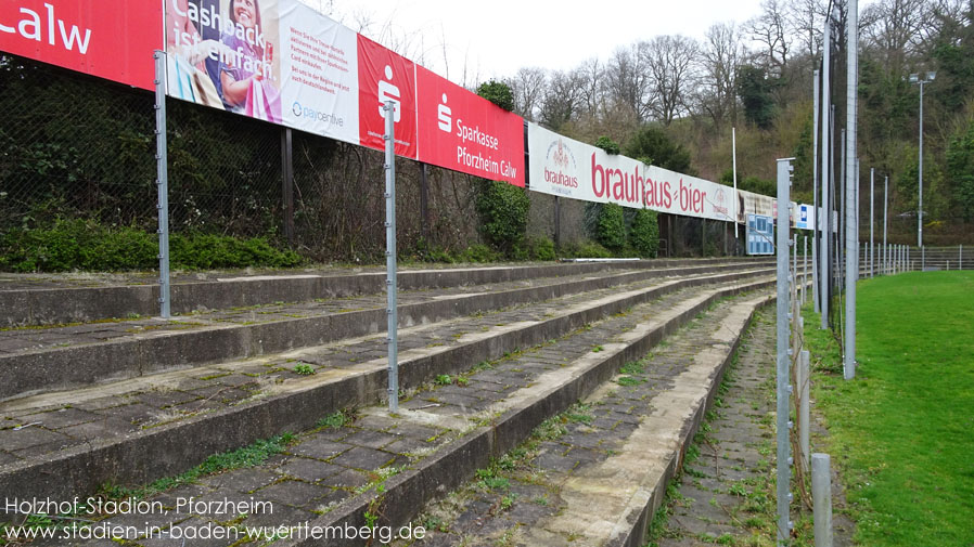 Holzhof-Stadion, Pforzheim