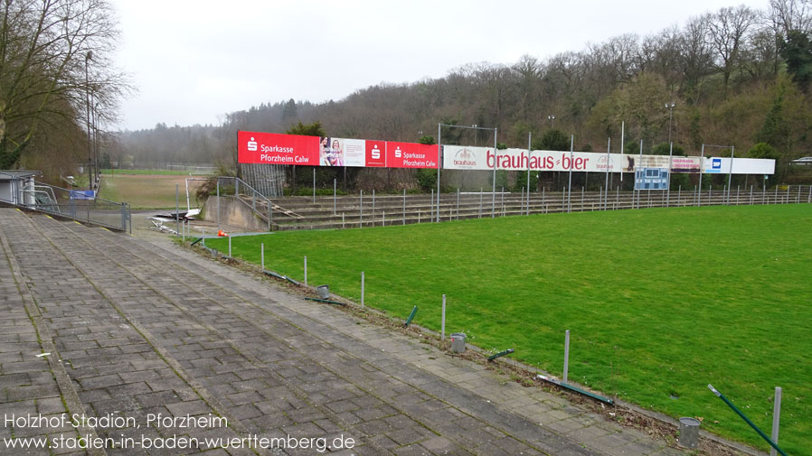 Holzhof-Stadion, Pforzheim