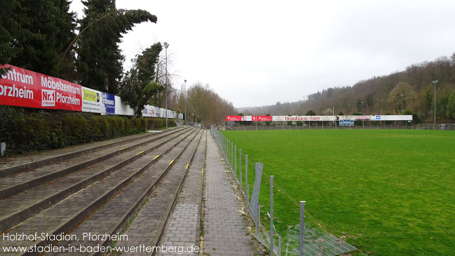 Holzhof-Stadion, Pforzheim