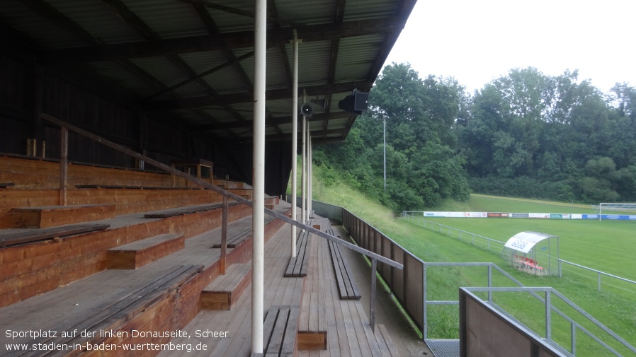 Scheer, Sportplatz auf der linken Donauseite