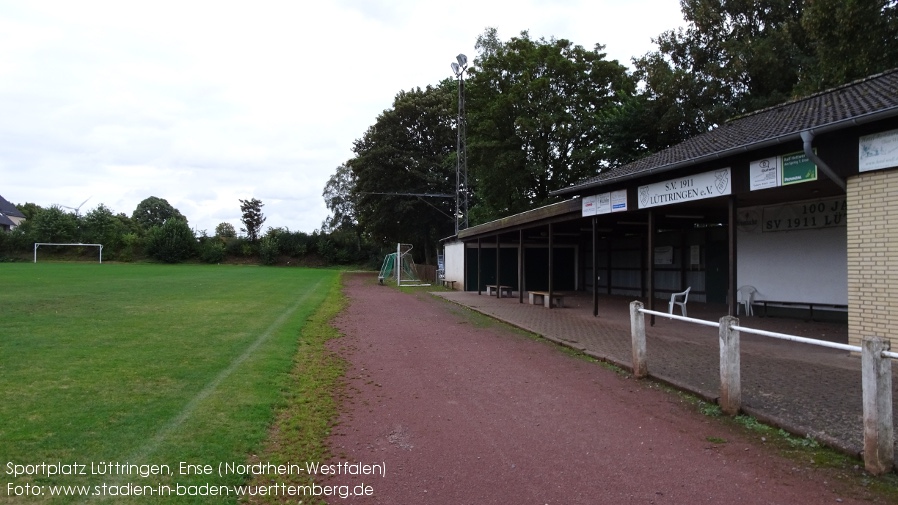 Ense, Sportplatz Lüttringen