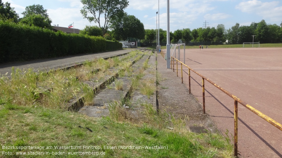 Essen, Bezirkssportanlage am Wasserturm Frintrop