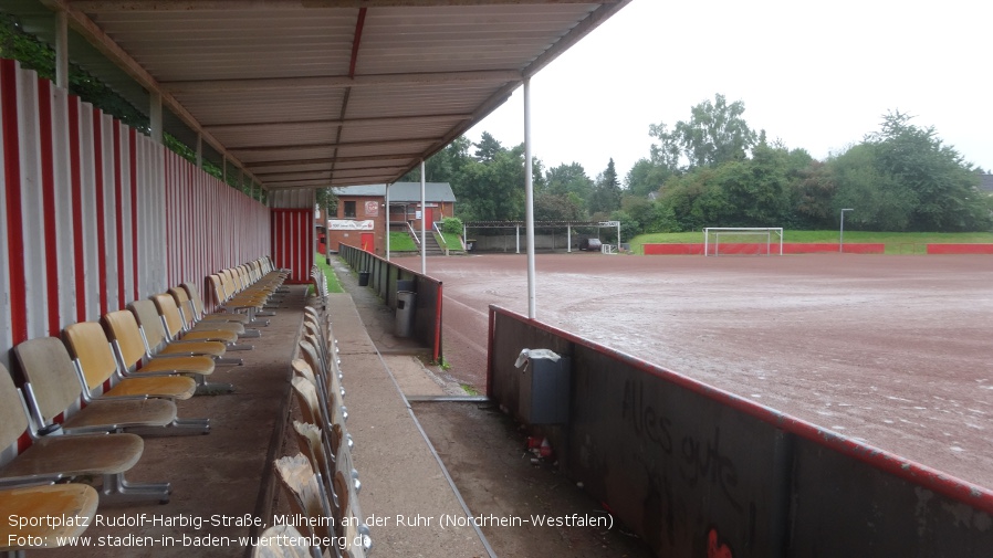 Mülheim an der Ruhr, Sportplatz Rudolf-Harbig-Straße