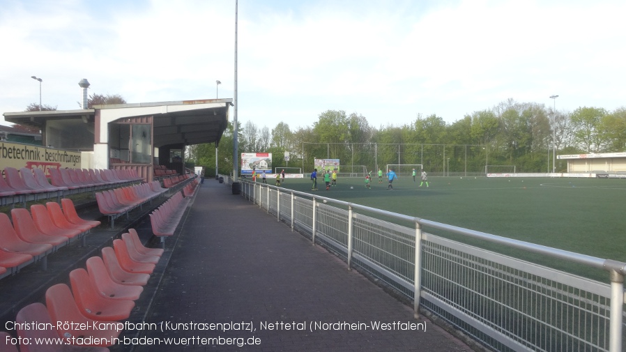 Nettetal, Christian-Rötzel-Kampfbahn (Kunstrasenplatz)
