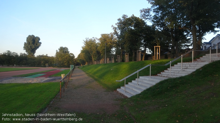 Neuss, Jahnstadion