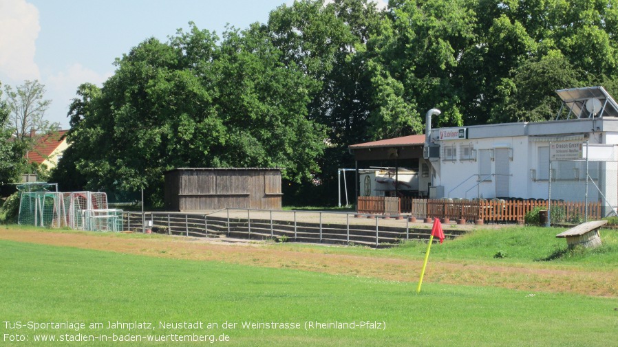 TUS-Sportanlage am Jahnplatz, Neustadt an der Weinstraße