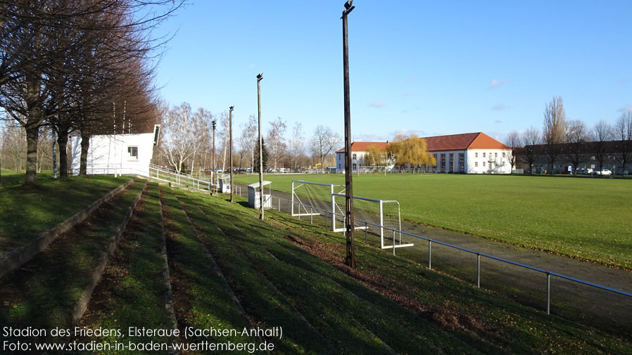 Elsteraue, Stadion des Friedens